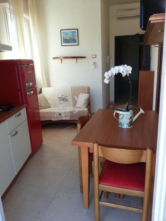 Residence La Villetta Rimini Room photo
